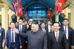 Cùng nhìn những hình ảnh đầu tiên của ông Kim Jong-un tại Việt Nam
