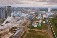 2 dự án nhà máy Alumin Tân Rai (Lâm Đồng) và Nhân Cơ (Đắk Nông), công suất thiết kế 650.000 tấn alumin/năm/nhà máy, do Tập đoàn Công nghiệp Than-Khoáng sản Việt Nam đầu tư, xây dựng, (Ảnh: Trọng Đạt/TTXVN)