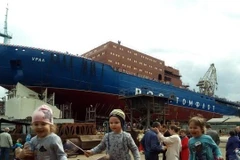 [Video] Nga hạ thủy tàu phá băng hạt nhân lớn nhất thế giới