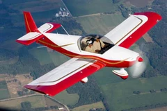 Máy bay tư nhân rơi do bị gãy cánh khi thao diễn, 2 người thiệt mạng