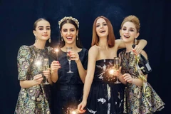 3 món đồ thời trang nâng tầm phong cách cho trang phục Giáng sinh