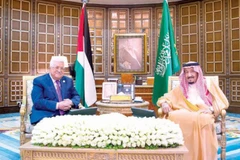 Quốc vương nước này Salman bin Abdul Aziz Al Saud đã tiếp Tổng thống Palestine Mahmoud Abbas