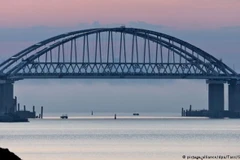 Cây cầu kết nối miền Nam nước Nga với bán đảo Crimea. (Nguồn: TASS)