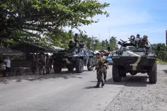 Binh sỹ Philippines tuần tra tại Maguindanao, Mindanao. (Ảnh: AFP/TTXVN)