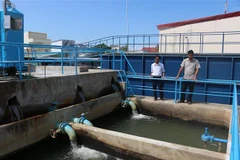 Chi nhánh Cấp thoát nước - Công trình đô thị thị xã Long Mỹ đã vận hành 100% công suất nhà máy xử lý nước cung cấp cho người dân. (Ảnh: Duy Khương/TTXVN)