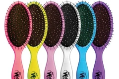 Biến "hung thần" máy sấy thành phụ kiện dưỡng tóc vô hại