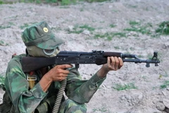 [Photo] Binh đoàn Cửu Long diễn tập nghiệp vụ bằng đạn thật