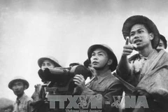 Đại tướng Võ Nguyên Giáp trong chiến dịch Điện Biên Phủ (Ảnh: TTXVN)