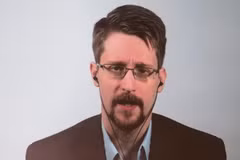 Cựu nhân viên của Cơ quan An ninh Quốc gia Mỹ (NSA) Edward Snowden. (Ảnh: AFP/TTXVN)