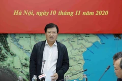Phó Thủ tướng Chính phủ, Trưởng Ban Chỉ đạo Trung ương về Phòng, chống thiên tai Trịnh Đình Dũng phát biểu chỉ đạo. (Ảnh: Vũ Sinh/TTXVN)