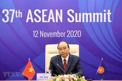 Thủ tướng Nguyễn Xuân Phúc chủ trì Phiên toàn thể Hội nghị Cấp cao ASEAN lần thứ 37. (Ảnh: Thống Nhất/TTXVN)