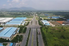 Khu công nghiệp Châu Đức (huyện Châu Đức) có tổng diện tích cho thuê hơn 500ha đã hoàn thiện các hạ tầng giao thông, điện, nước, gas... để thu hút các nhà đầu tư thứ cấp. (Ảnh: Hoàng Nhị/TTXVN)
