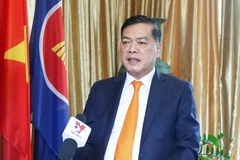 Đại sứ Mai Phước Dũng trả lời phỏng vấn TTXVN. (Ảnh: Lê Dương/TTXVN)