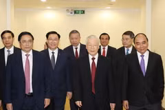 Tổng Bí thư Nguyễn Phú Trọng và các lãnh đạo Đảng, Nhà nước cùng các đại biểu dự bế mạc Hội nghị. (Ảnh: Trí Dũng/TTXVN)