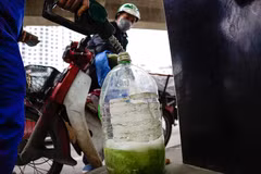 Cảnh báo nguy cơ xảy ra cháy nổ do tích trữ xăng dầu trong nhà