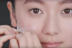 Bạn sẽ có thể bao phủ phần da không hoàn hảo của mình bằng lớp da nhân tạo dạng xịt. (Nguồn: KaoJapan)