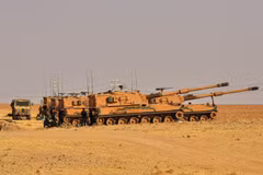 Xe quân sự của Thổ Nhĩ Kỳ tại Tal Abyad, miền bắc Syria. (Ảnh: THX/TTXVN)