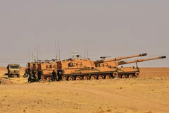 Xe quân sự của Thổ Nhĩ Kỳ tại Tal Abyad, miền bắc Syria. (Ảnh: THX/TTXVN)