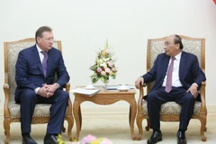 Thủ tướng Nguyễn Xuân Phúc tiếp ông Sergei Ivanovich Kudryasov, Tổng Giám đốc Tập đoàn Dầu khí Zarubezhneft của Liên bang Nga. (Ảnh: Dương Giang/TTXVN)