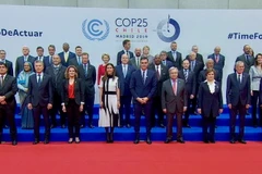 Đại diện các quốc gia chụp ảnh chung tại Hội nghị lần thứ 25 các bên tham gia Công ước khung của Liên hợp quốc về biến đổi khí hậu (COP 25), Madrid của Tây Ban Nha, ngày 2/12 vừa qua. (Ảnh: THX/TTXVN)
