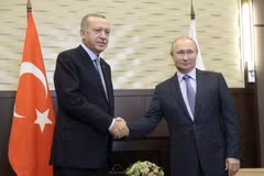Tổng thống Thổ Nhĩ Kỳ Recep Tayyip Erdogan và Tổng thống Nga Vladimir Putin. (Ảnh: AFP/TTXVN)