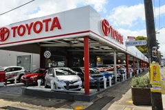 Các mẫu xe ôtô mới của hãng Toyota. (Ảnh: AFP/TTXVN)
