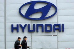Biểu tượng Hyundai tại trụ sở của tập đoàn này ở Seoul, Hàn Quốc. (Ảnh: AFP/TTXVN)