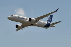 Máy bay Airbus A220. (Ảnh: AFP/TTXVN)