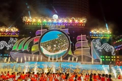 Một tiết mục ca múa nhạc trong buổi lễ Khai mạc Năm du lịch Quốc gia, Festival Biển Nha Trang-Khánh Hòa năm 2019 lần thứ 9. (Ảnh: Phan Sáu/TTXVN)