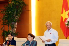 Phó Chủ tịch Quốc hội Uông Chu Lưu điều hành phiên họp. (Ảnh: Trọng Đức/TTXVN)