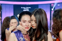 Liveshow 6 Hoa khôi Áo dài: Vũ Thị Ngọc bị loại vì “đứng hình” 