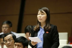 Đại biểu Quốc hội tỉnh Bắc Giang Hà Thị Lan phát biểu ý kiến. (Ảnh: Văn Điệp/TTXVN)