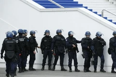 Cảnh sát Pháp tham gia diễn tập chống khủng bố tại Cannes, miền Đông Nam Pháp. (Nguồn: AFP/TTXVN)