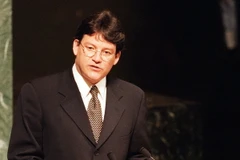 Cựu Phó Tổng thống Gustavo Bell làm trưởng đoàn đàm phán mới với Quân đội Giải phóng Quốc gia. (Ảnh: AFP/TTXVN)