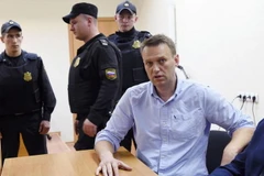 Ông Alexei Navalny tại một phiên tòa ở Moskva ngày 12/6 vừa qua. (Ảnh: Reuters/TTXVN)