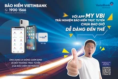 Khách hàng vẫn luôn được đảm bảo mọi quyền lợi tốt nhất, dù thao tác với hợp đồng bất kì khi nào, bất kì nơi đâu. (Ảnh: CTV/Vietnam+)