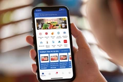 Hình ảnh người dùng sử dụng BIDV SmartBanking đặt hàng. (Ảnh: CTV)