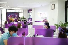 Giao dịch tại TPBank. (Ảnh:CTV/Vietnam+)