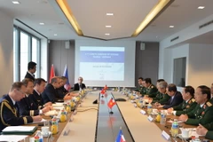 Phiên họp toàn thể Đối thoại Chính sách quốc phòng Việt – Pháp ngày 10/11 tại trụ sở Bộ Quốc phòng Pháp, Paris. (Ảnh: Tiến Nhất/Vietnam+)