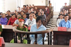 Lừa đảo cả chục tỷ đồng, 2 vợ chồng cùng dính vòng lao lý