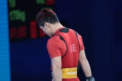 Trịnh Văn Vinh cùng Nguyễn Trần Anh Tuấn thất vọng khi không thể có huy chương tại ASIAD 19. (Ảnh: Bùi Lượng)