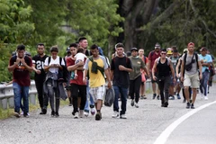Người di cư Venezuela di chuyển từ Chiapas tới Tapachula (Mexico). (Ảnh: AFP/TTXVN)
