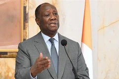 Tổng thống Bờ Biển Ngà Alassane Ouattara trong một cuộc họp báo ở Abidjan. (Ảnh: AFP/TTXVN)
