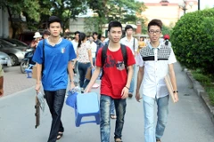 Thí sinh dự thi đại học năm 2013. (Ảnh: TTXVN)