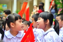 [PHOTO] Những thiên thần nhỏ hồn nhiên vào lớp một ngày khai trường