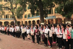 Học sinh trường Trung học cơ sở Trưng Vương tập trung trước giờ thi. (Ảnh: Ban tổ chức)