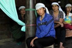 Bài 2: Đại tang xóm nghèo và nỗi đau từ tiếng cười con trẻ