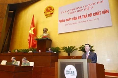 Chủ tịch Quốc hội Vương Đình Huệ phát biểu tại phiên chất vấn và trả lời chất vấn. (Ảnh: Doãn Tấn/TTXVN)