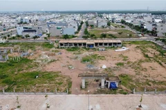 Khu tái định cư Lộc An-Bình Sơn bị ngưng trệ trong thời gian dài. (Ảnh: TTXVN phát)