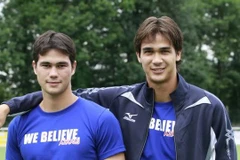 Anh em Phil Younghusband và James Younghusband đã góp phần thay đổi diện mạo bóng đá Philippines. (Nguồn: Philippines News)